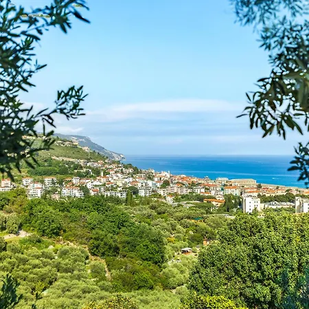 Hostdomus - Il Belvedere * Pietra Ligure