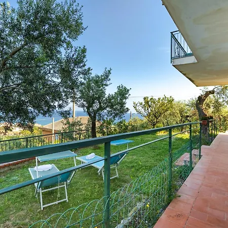 Hostdomus - Il Belvedere Appartamento Pietra Ligure